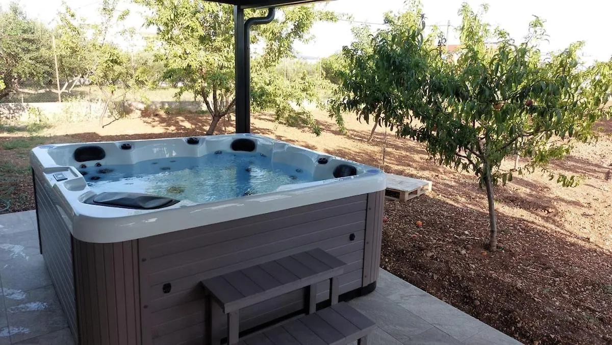 Holiday home Seaside Retreat Villa Kastela